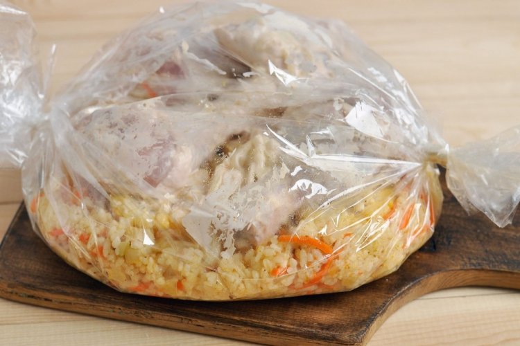 Chicken Drumsticks with Rice and Vegetables in a Roasting Bag