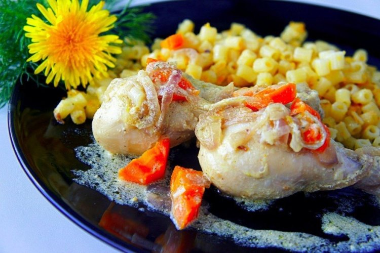 Braised Chicken Drumsticks in Sour Cream
