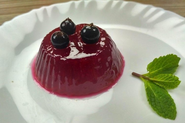 Blackcurrant Juice Jelly