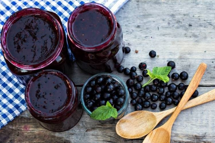 Blackcurrant Jelly Made with a Meat Grinder