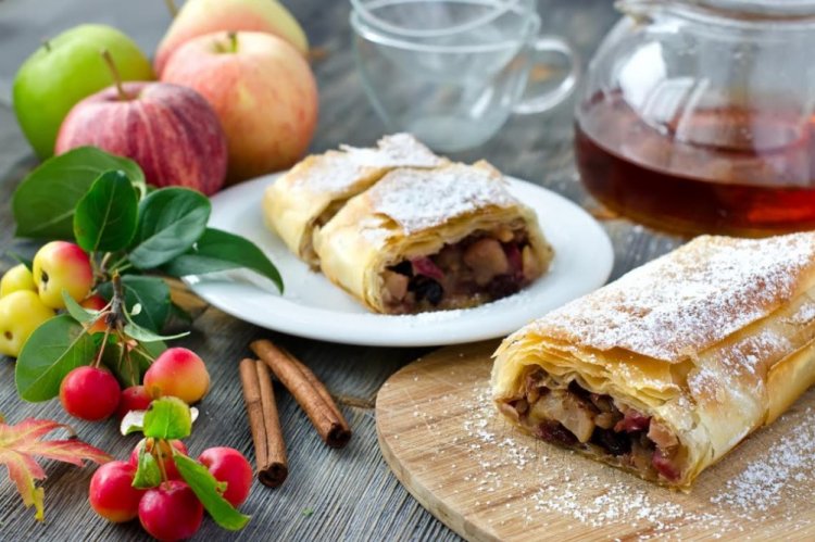 Strudel with Cherries, Apples, and Raisins