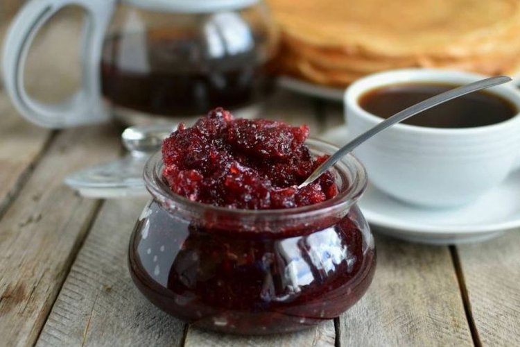 Lingonberry Fruit Spread for Winter