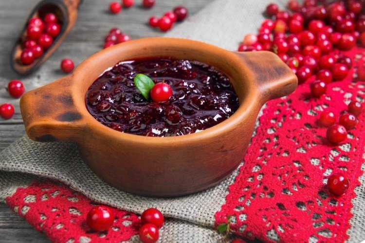 Lingonberry Confiture with Gelling Sugar