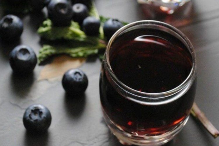 Fortified Blueberry Wine
