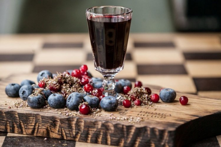 Blueberry and Cranberry Wine