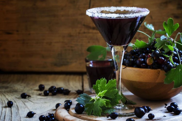 Blueberry and Blackcurrant Wine