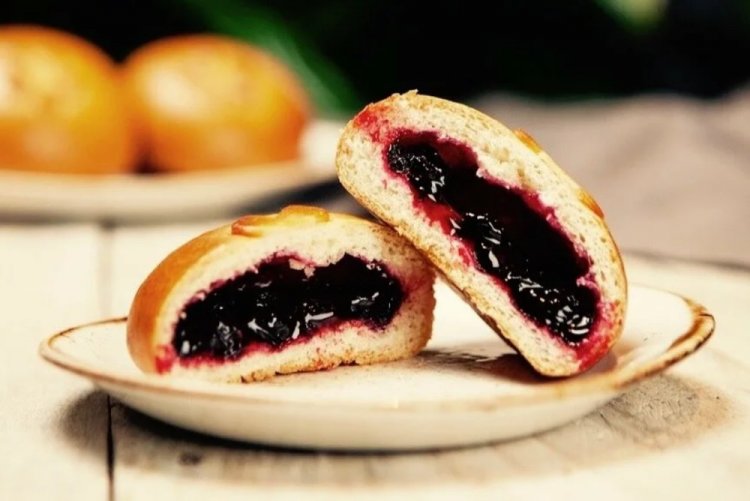 Cottage Cheese Blueberry Hand Pies