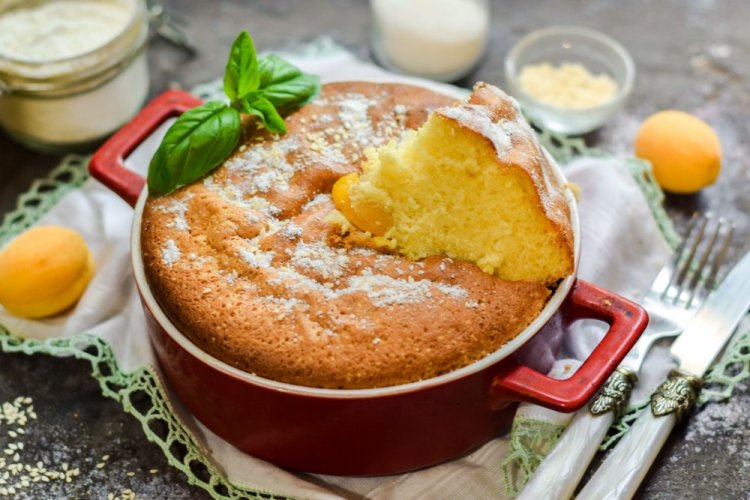 Apricot Charlotte with Kefir