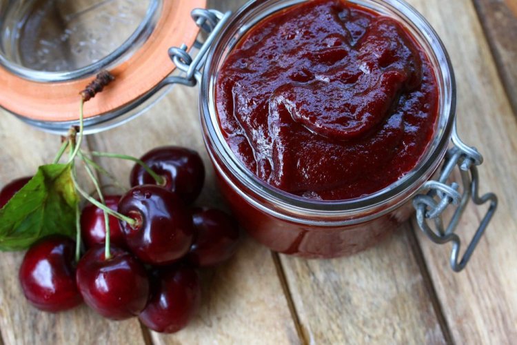 Apple and Cherry Jam