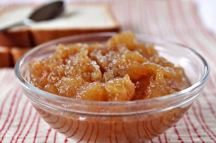 Apple Jam in the Oven