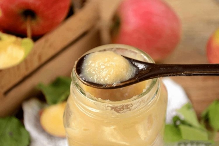 Apple Puree with Sugar for Winter