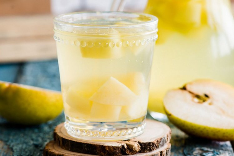 Pear Compote with Lemon for Winter