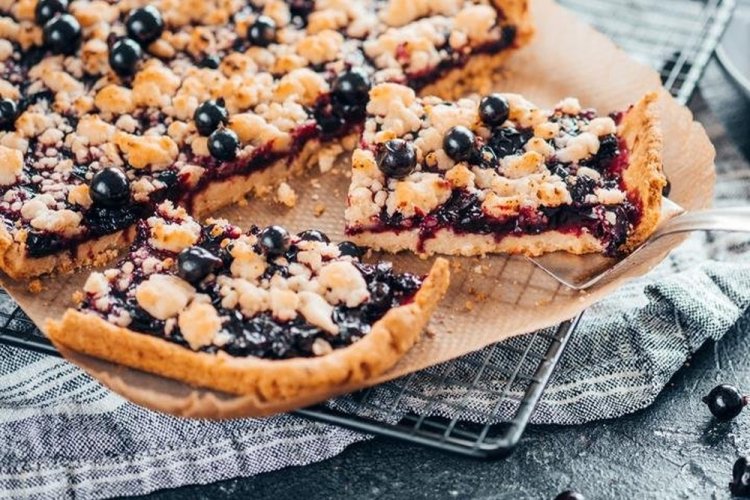 Tarta de grosella sin lácteos (Postnaya)