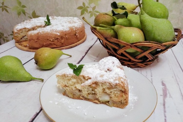 Birnen-Charlotte mit Kefir