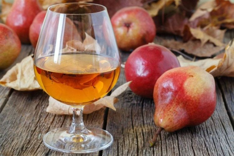 Apple and Pear Wine