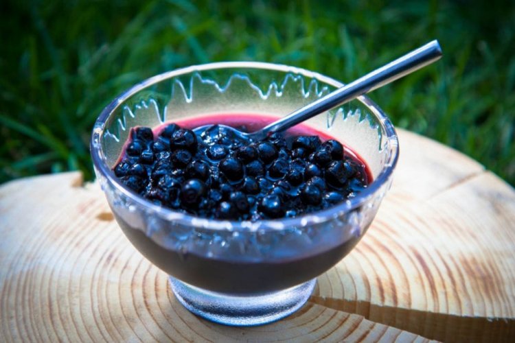 Marinated Blueberries with Spices