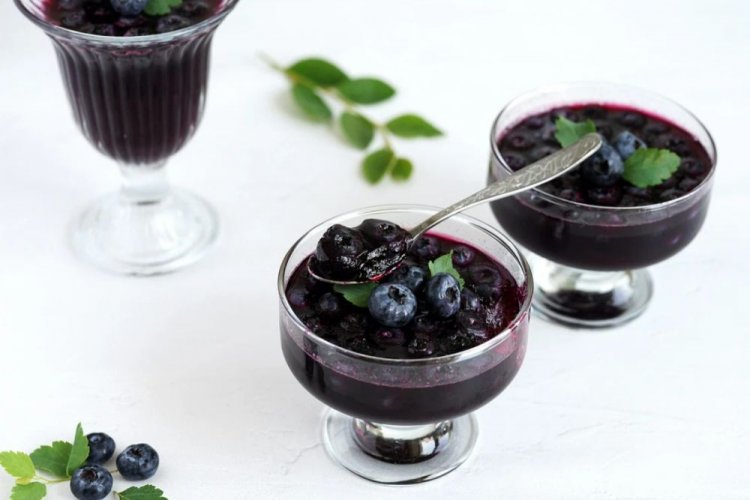 Blueberries in Their Own Juice