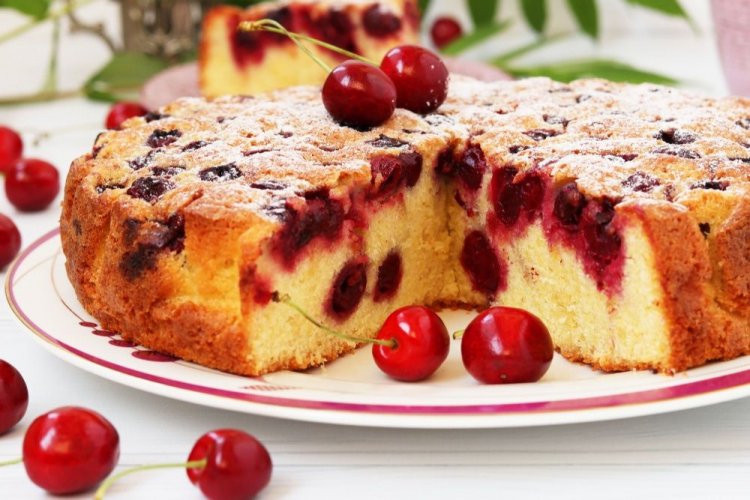Pour-Over Cherry Cake with Water