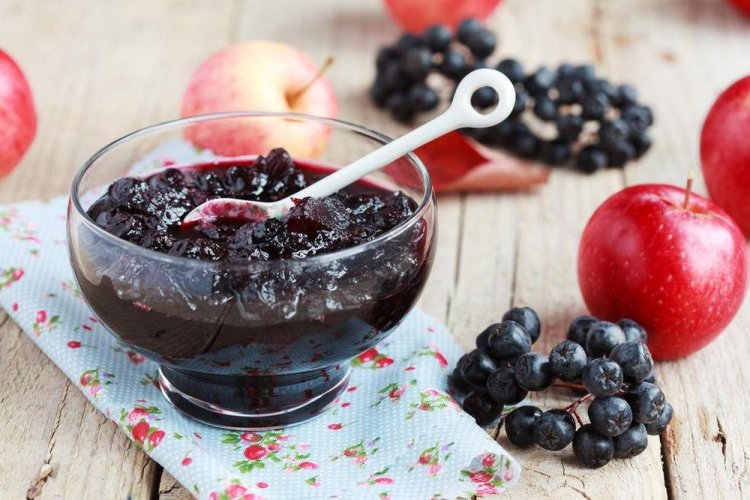 Aronia and Apple Jam