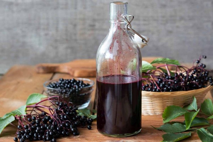 Aronia Berry and Cherry Leaf Wine