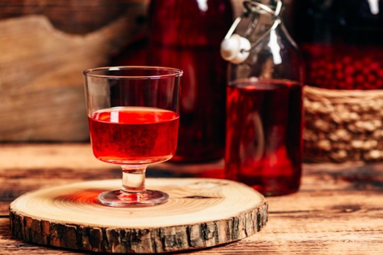 Licor de grosella roja congelada