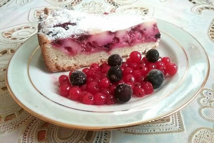 Pastel de requesón y grosella