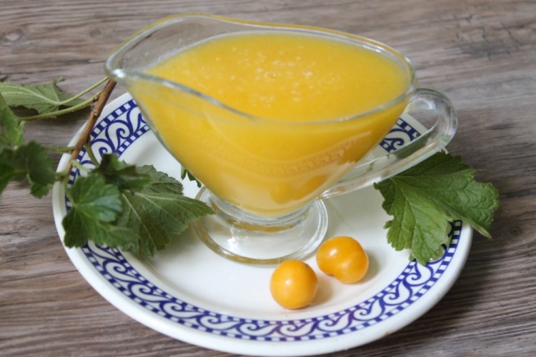 Salsa de ciruela amarilla con curry