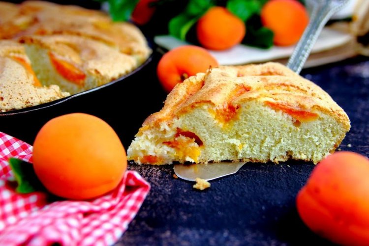 Pastel de albaricoque con harina de arroz