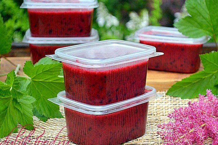 Redcurrant Puree with Sugar