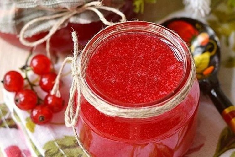 Redcurrant Puree with Sugar and Honey