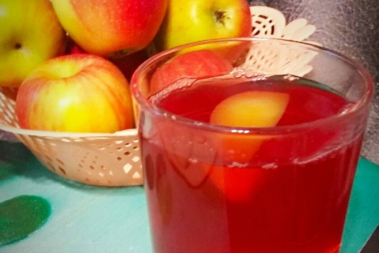 Apple, Raspberry, and Currant Compote