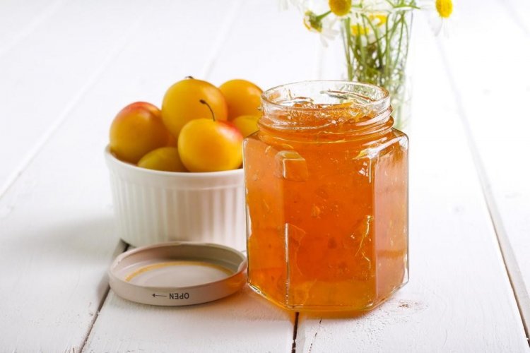 Cherry Plum Jam with Sugar