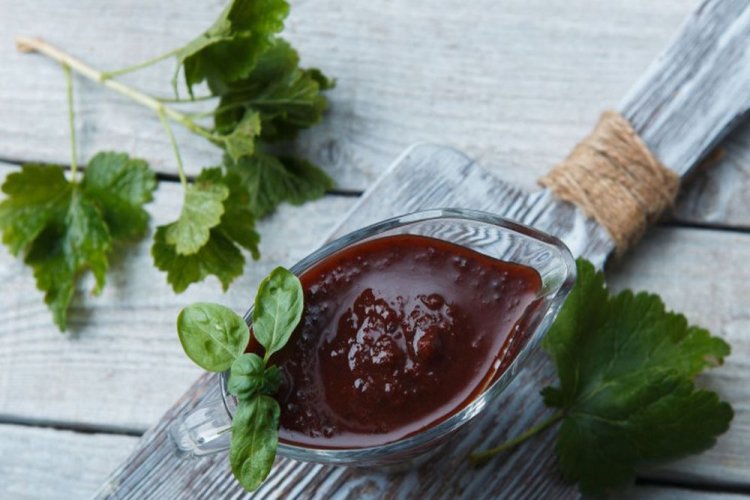 Sweet and Sour Gooseberry Sauce