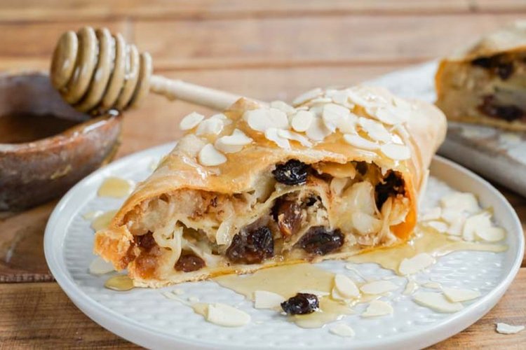 Viennese Apple Strudel