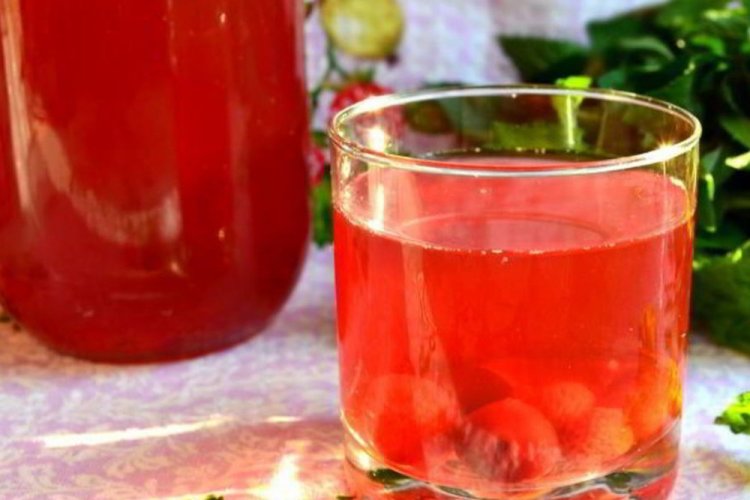 Компот из земляники без сахара на зиму