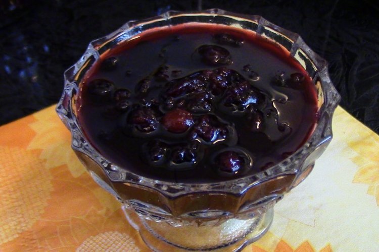 Felsenbirnen-Kirsch-Marmelade für den Winter