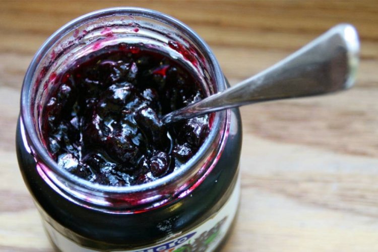 Honeysuckle and Redcurrant Jam