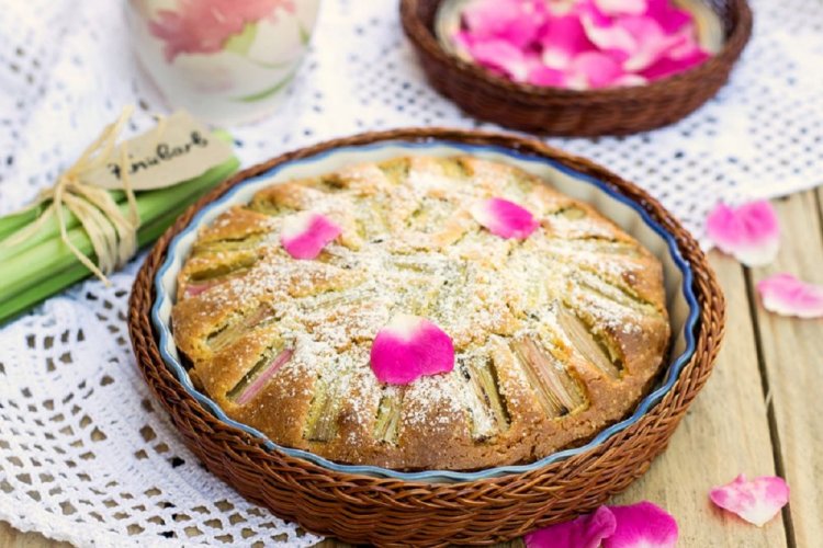Tarta de ruibarbo con kéfir