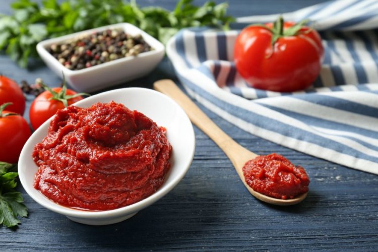 Tomatenmark ohne Salz und Zucker für den Winter