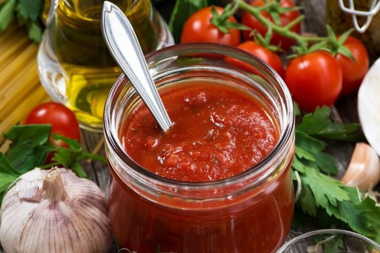 Tomatenmark im Ofen