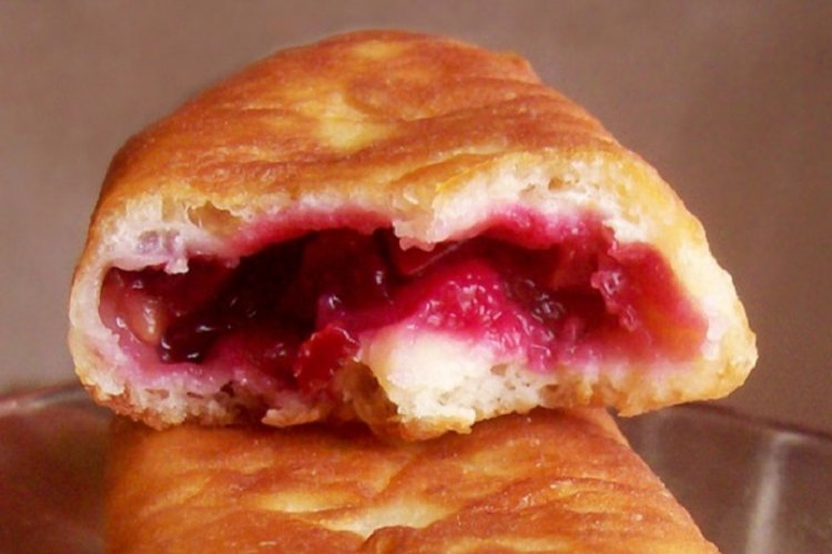 Raspberry Pies with Rice Flour