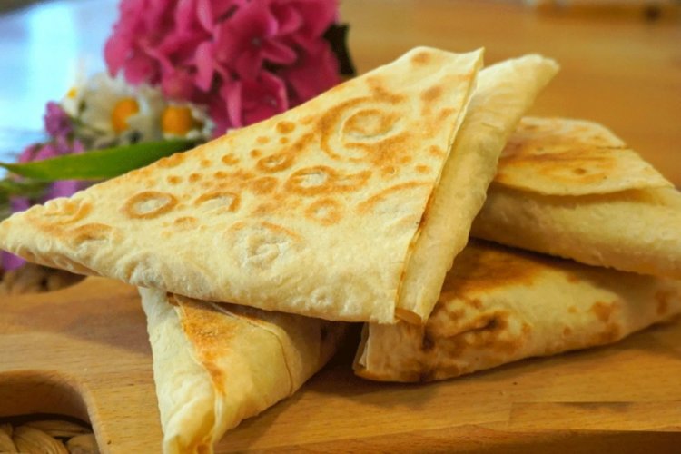 Lavash Raspberry Pies