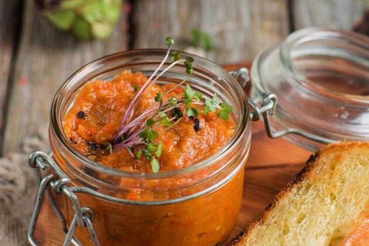 Caviar de calabacín y berenjena para el invierno
