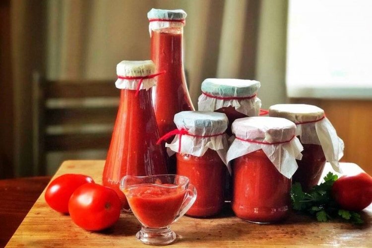 Ketchup „Krasnodar“ für den Winter