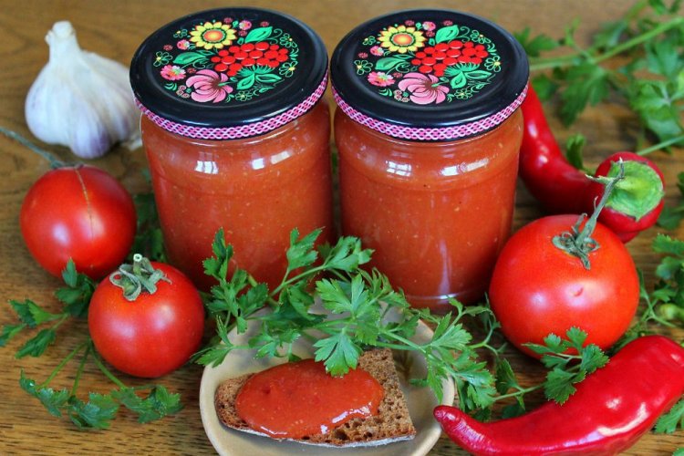 Hausgemachter Ketchup mit Zimt und Nelken
