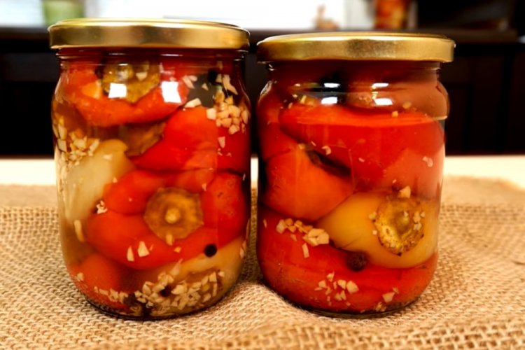 Eingebratene Paprika für den Winter