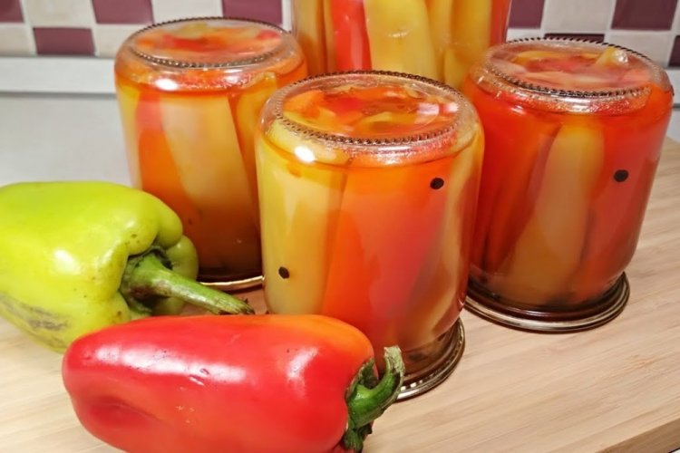 Eingelegte Paprika mit Honig