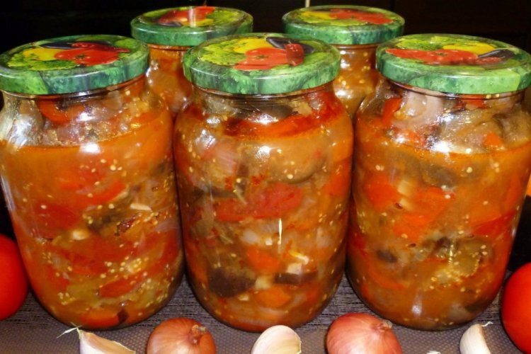 Eggplant and Zucchini Lecho for Winter