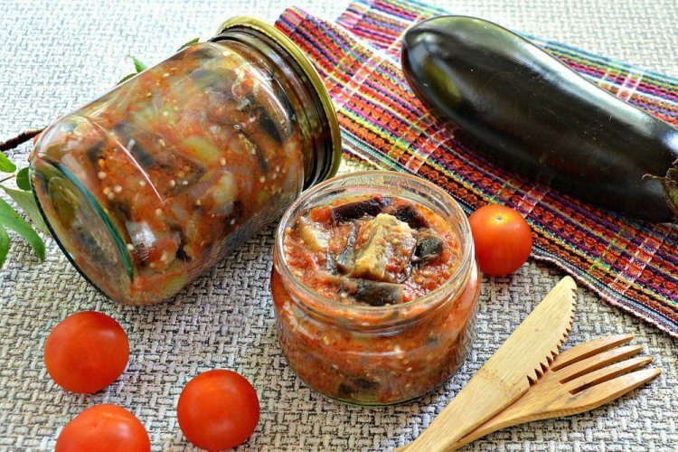 Salteado de berenjenas con ácido cítrico para el invierno