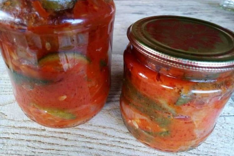 Calabacín en salsa de tomate al estilo georgiano